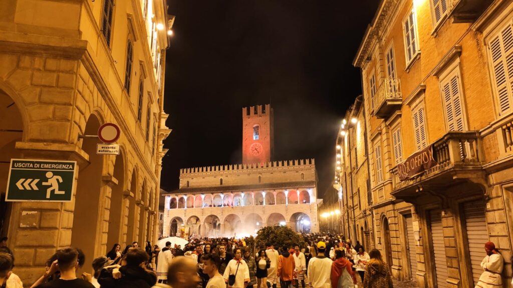 Il Carnevale Storico di Offida. 1 Carnevale Storico di Offida.