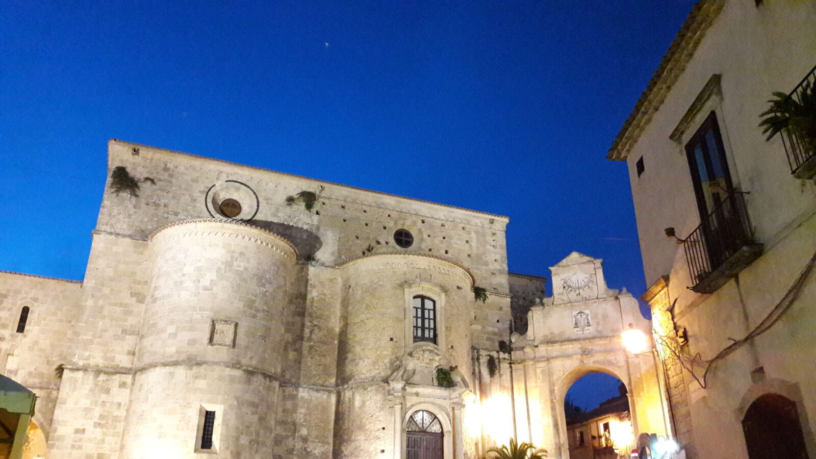 Promozioni 16 Viaggio di gruppo dalla Costa degli Dei alla Costa Viola