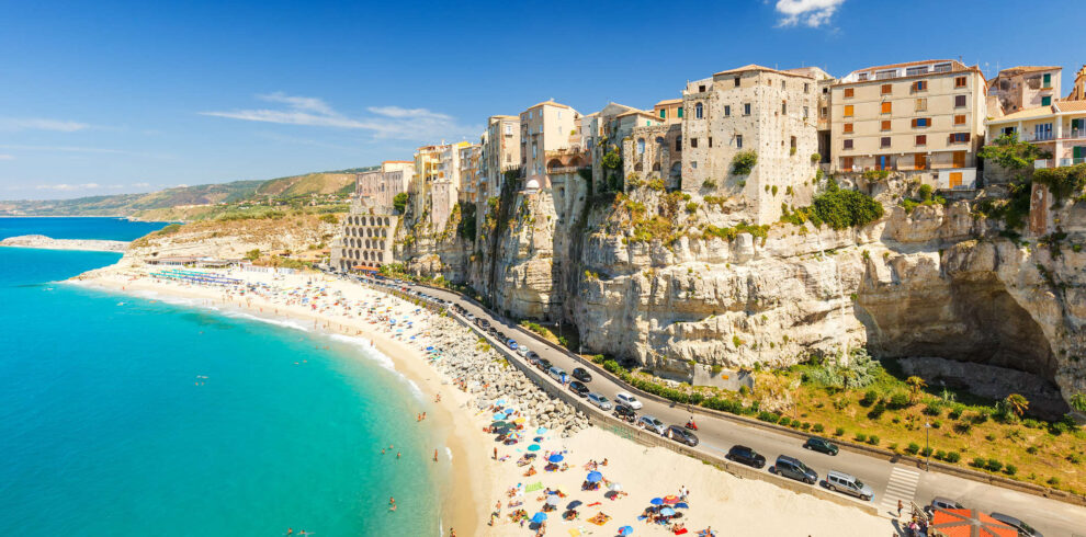 Viaggio di gruppo dalla Costa degli Dei alla Costa Viola